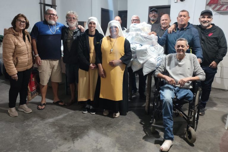 Grupo Gotas de Solidariedade Realiza Entrega de Doações e Beneficia Três Entidades da Região