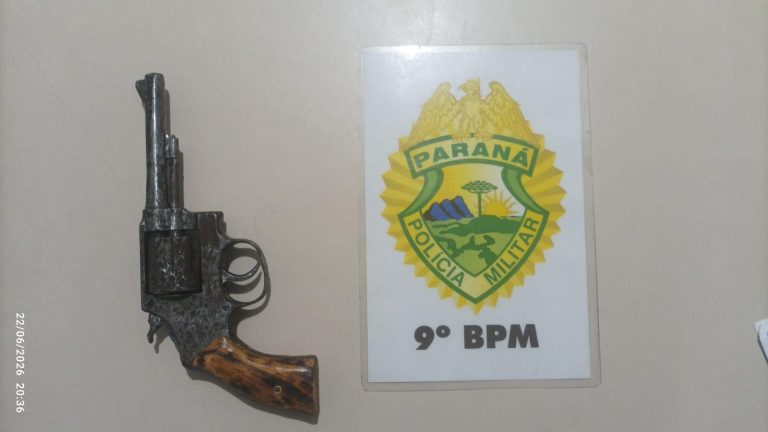 Denúncia de moradores leva PM a apreender revólver em via pública em Pontal do Paraná