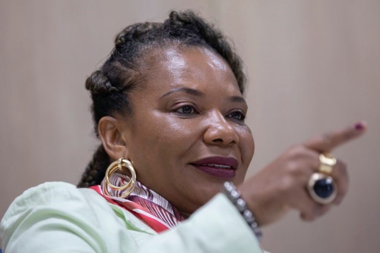 Ministra Margareth Menezes vem a Colombo e Paranaguá para lançamento do programa Territórios Verdes da Cultura 