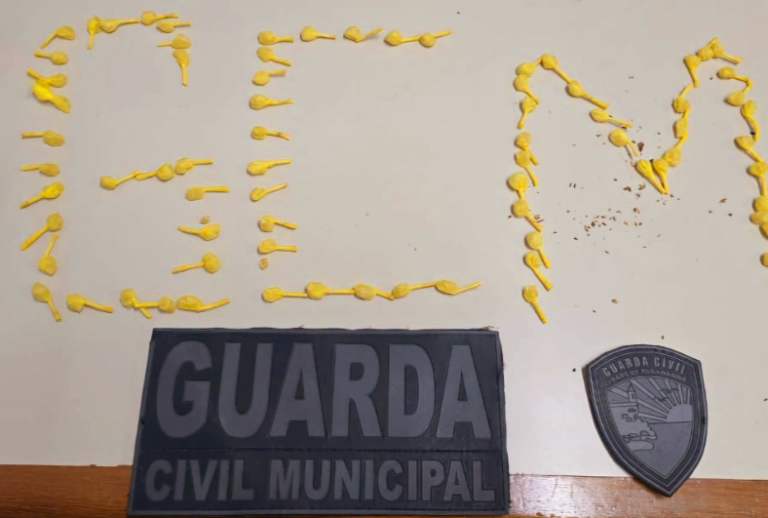 GCM prende dupla com crack em Paranaguá após perseguição no Serraria do Rocha