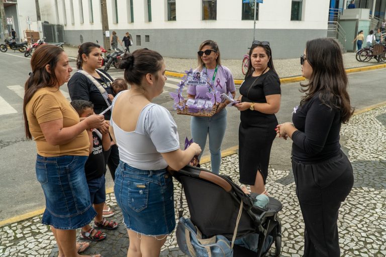 Agosto Lilás leva orientação e amplia acesso da população aos serviços de proteção às mulheres em Paranaguá