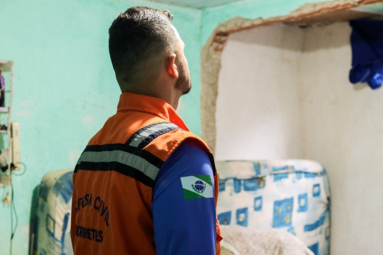Prefeitura de Morretes atende famílias atingidas por forte tempestade e monitora risco de novas chuvas